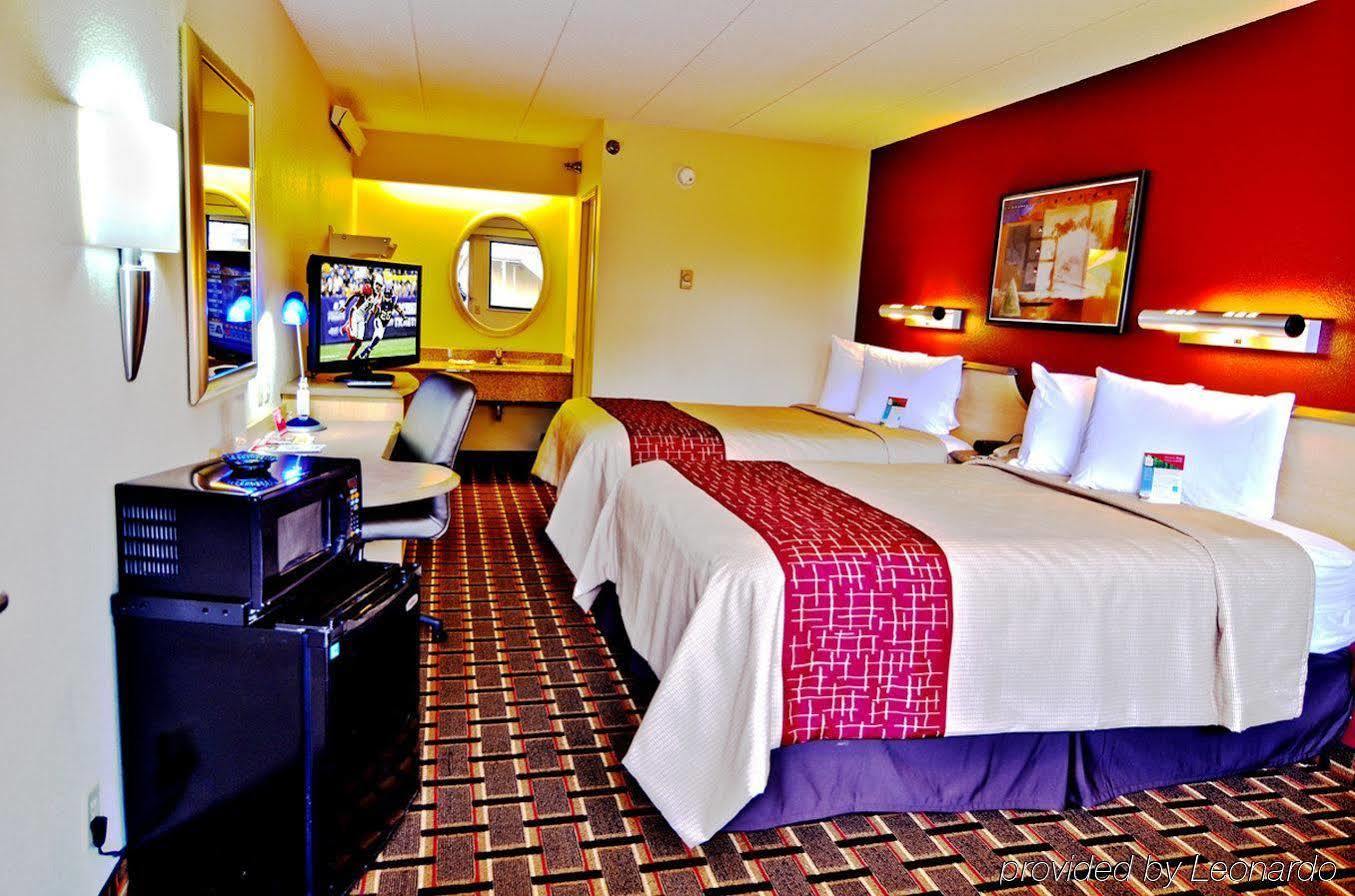 Red Roof Inn Cincinnati Northeast - Blue Ash Kültér fotó